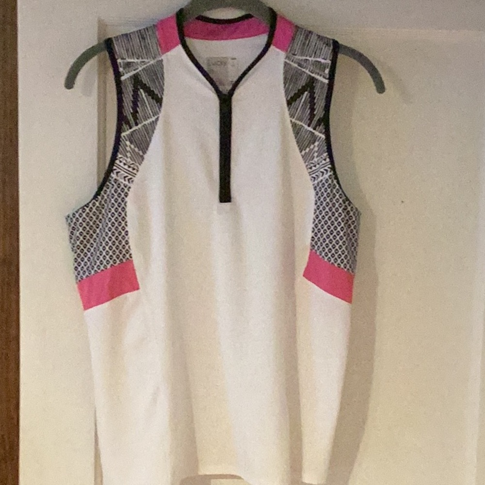 WOMEN'S LUCKY IN LOVE SANTA FE GLOW TANK - size L